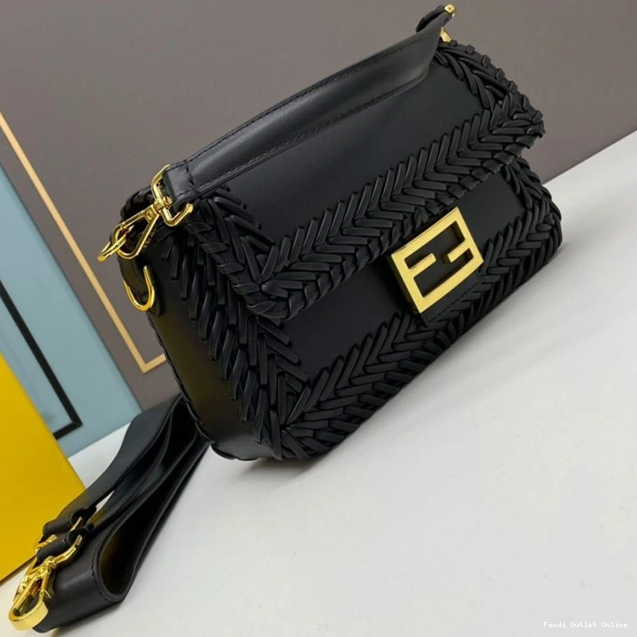 Cheap Black In Medium Stitching Baguette Bag Fendi Leather 0708
